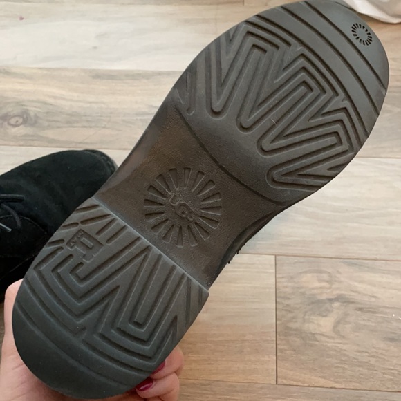 UGG Boot - Picture 3 of 3